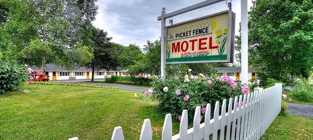 Picket Fence Motel St. Andrews By The Sea エクステリア 写真